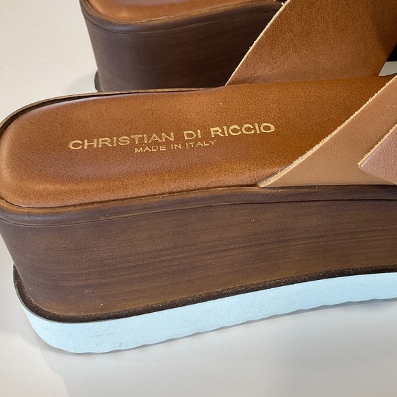 CHRISTIAN DI RICCIO Italy Platform Cross Strap Leather Sandals Size 9 Like New - Picture 6 of 7